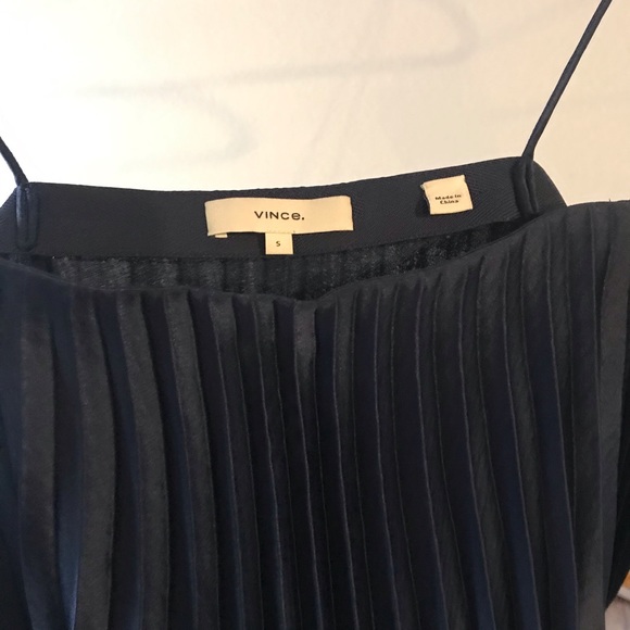Vince pleated camisole_navy small - Picture 4 of 5